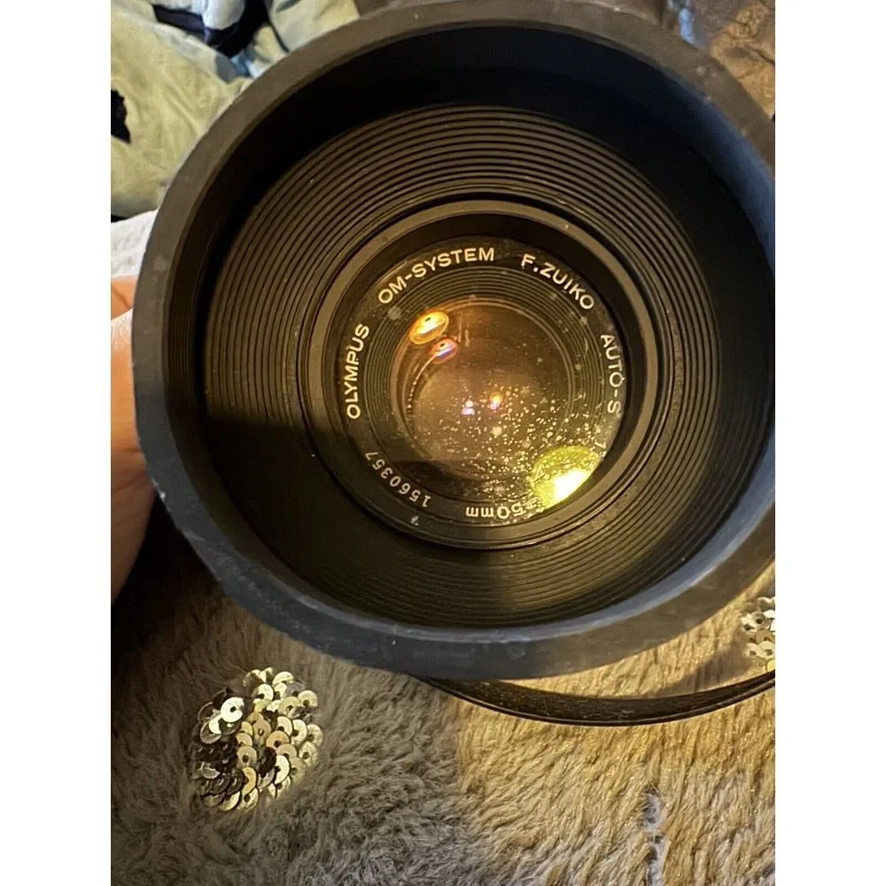Olympus OM-1n Camera in Chrome With 50mm 1:1.8 Auto S Lens